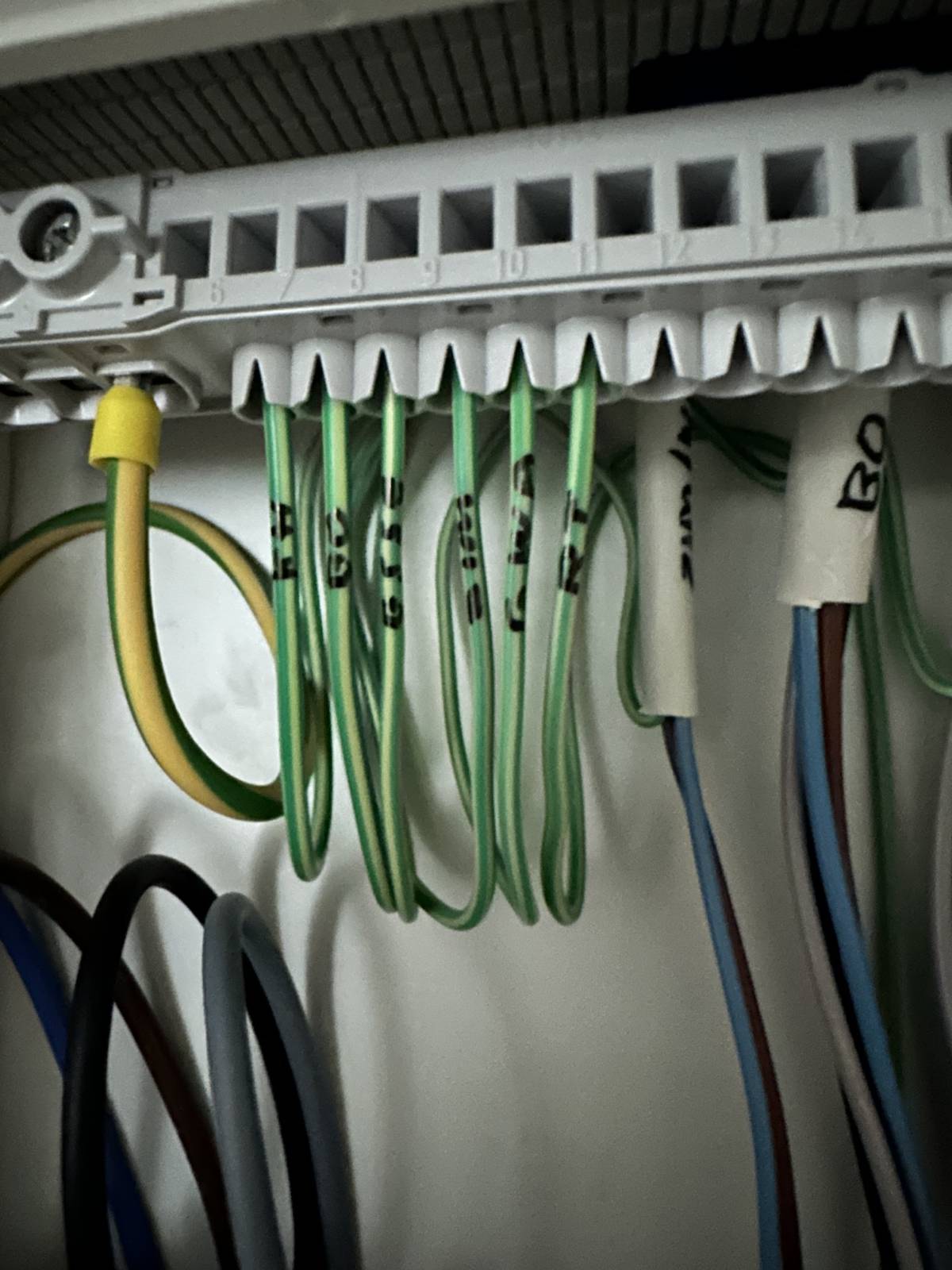 B&G Elektro GmbH - Oberentfelden - Instalación de electrodomésticos