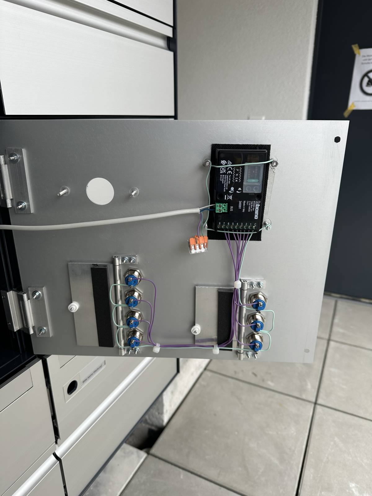 B&G Elektro GmbH - Oberentfelden - Instalación de lámparas