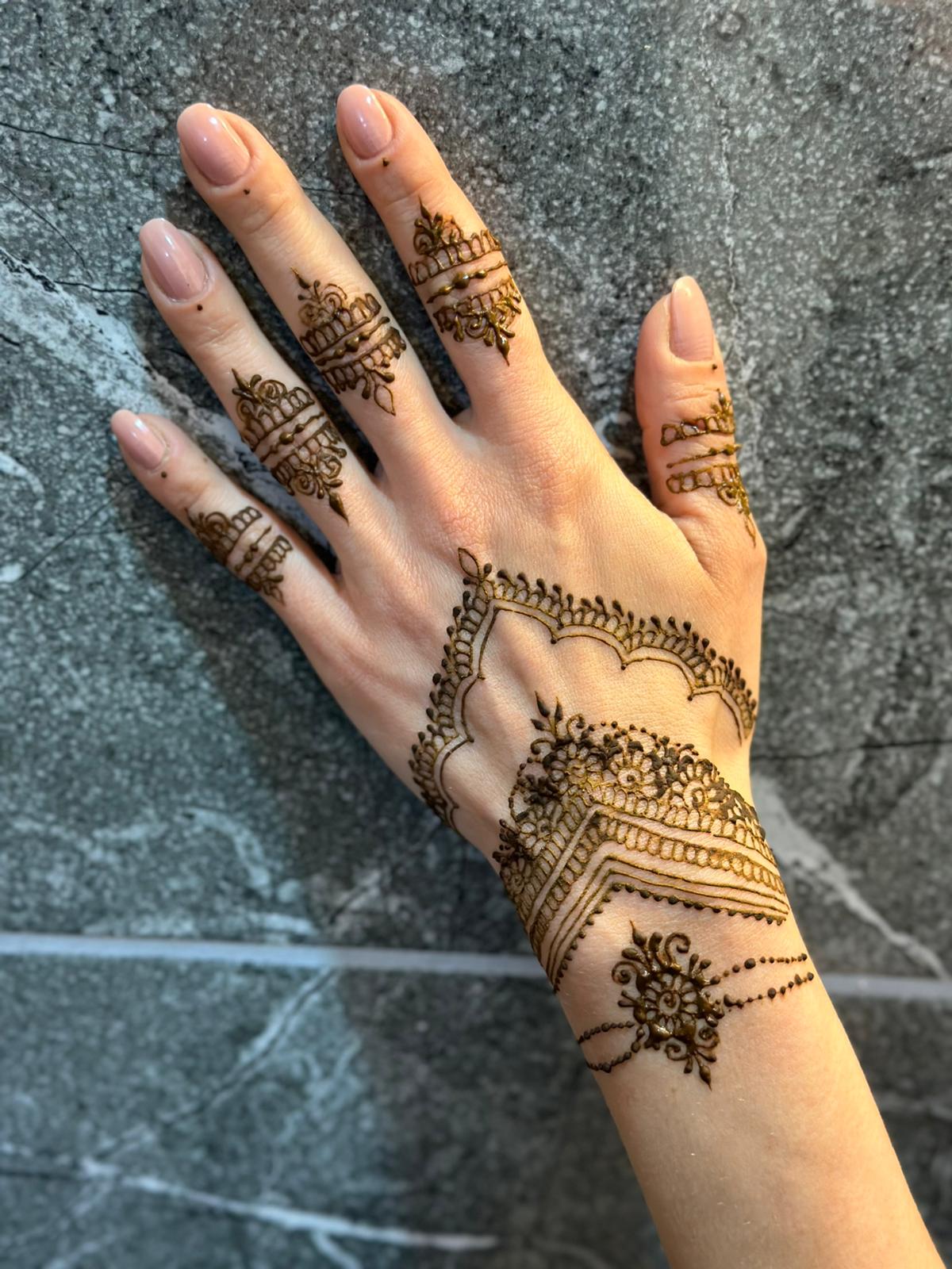 Henna Melisa - Bellach - Bauchredner