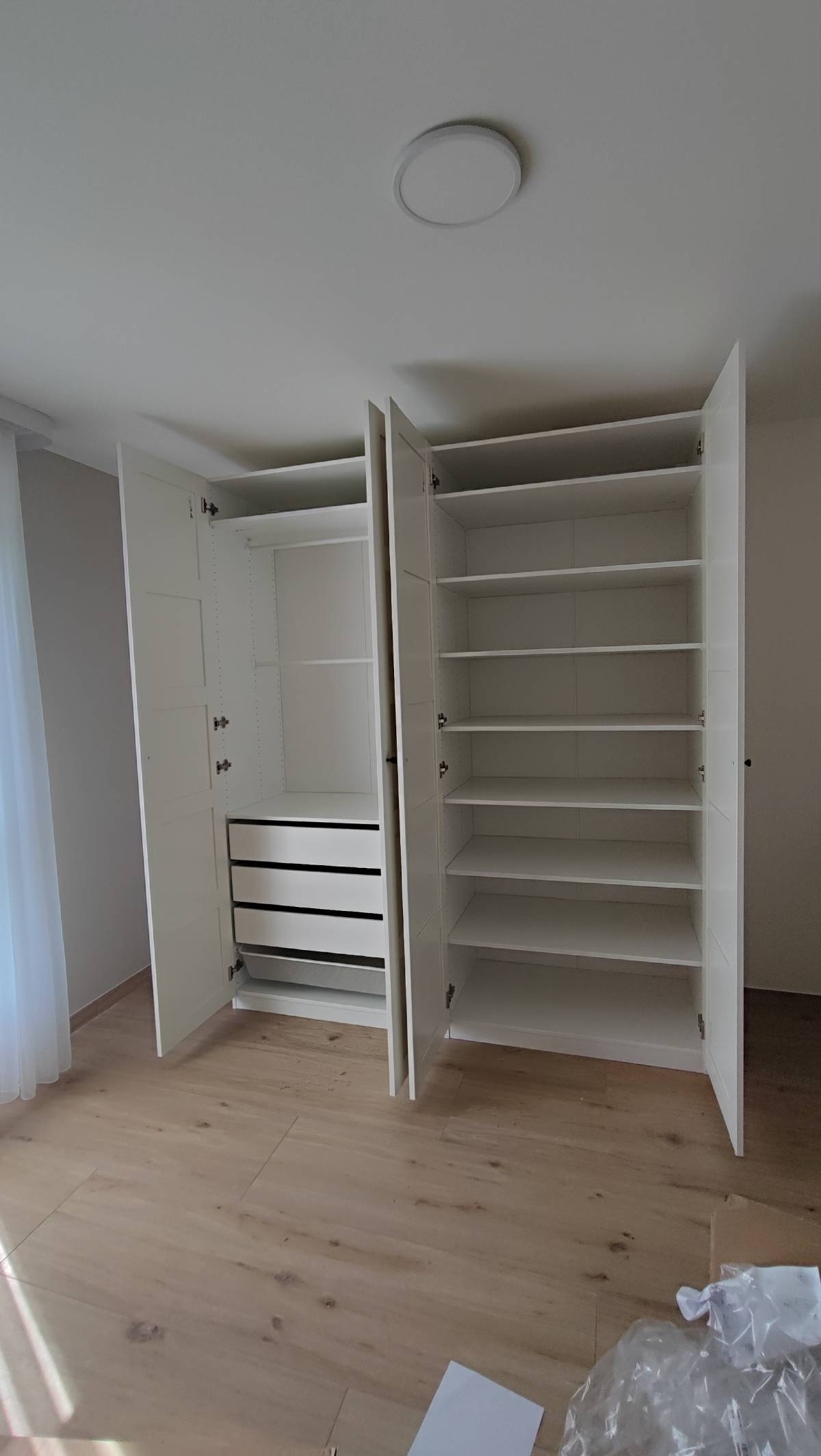 Alexandre repis - Basel - Montaje de muebles de IKEA