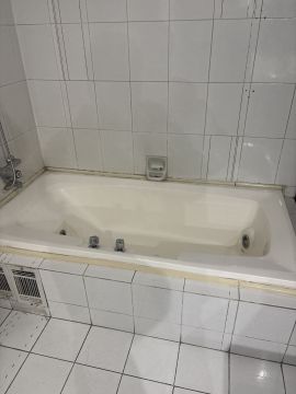 Técnico (Reparação de Jacuzzi e Spa)