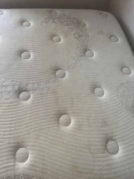 Tintorería para limpieza de colchones