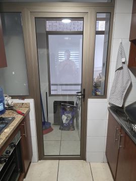Instalador de puertas para mascotas
