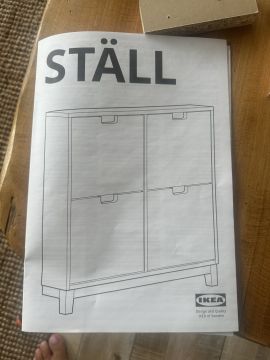 Montador de muebles de IKEA