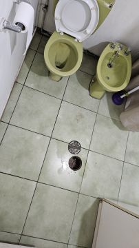 Fontanero para la reparación de baños