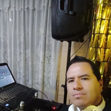 Diego Benavente - Santiago - DJ para Casamentos