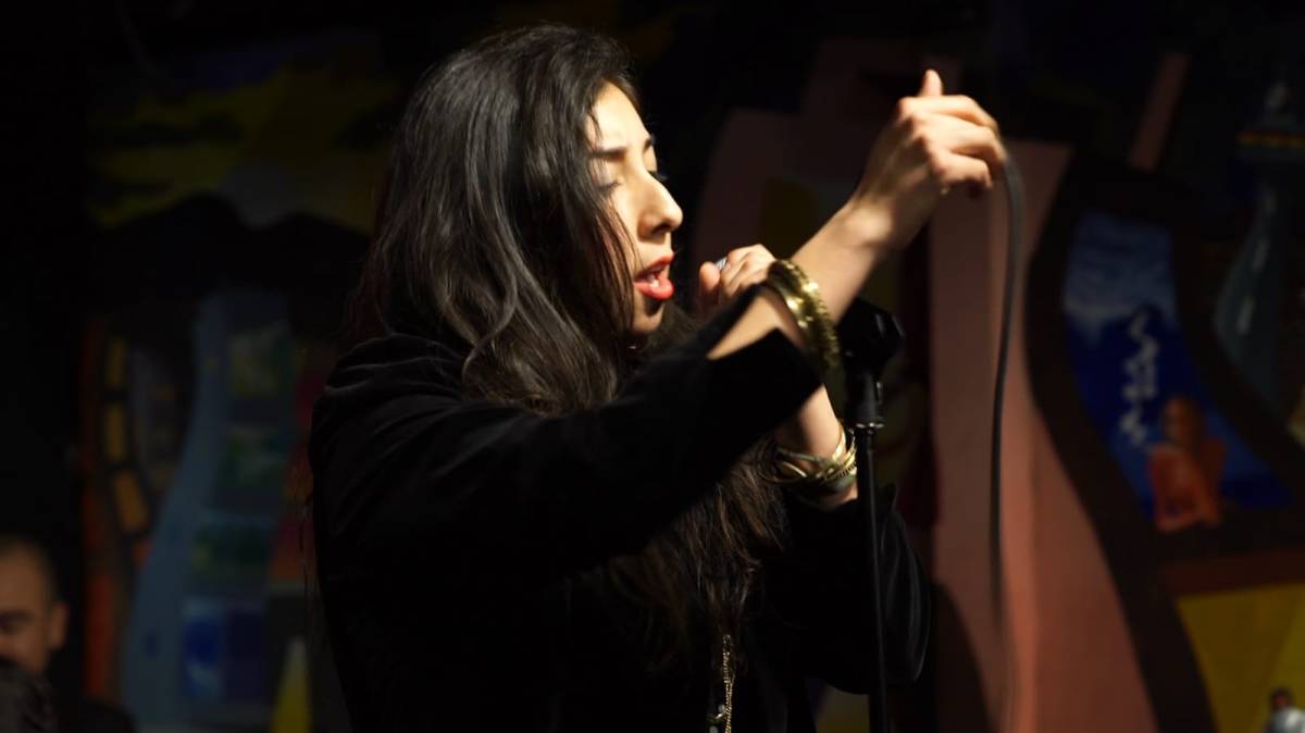 Catalina - Santiago - Solo Musician Entertainment