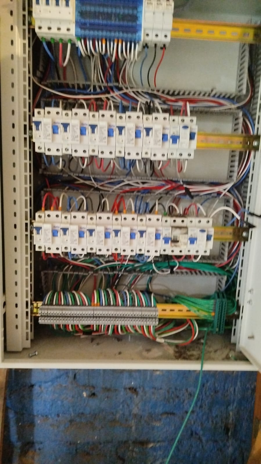 Electrico24/7 - Antofagasta - Fan Installation