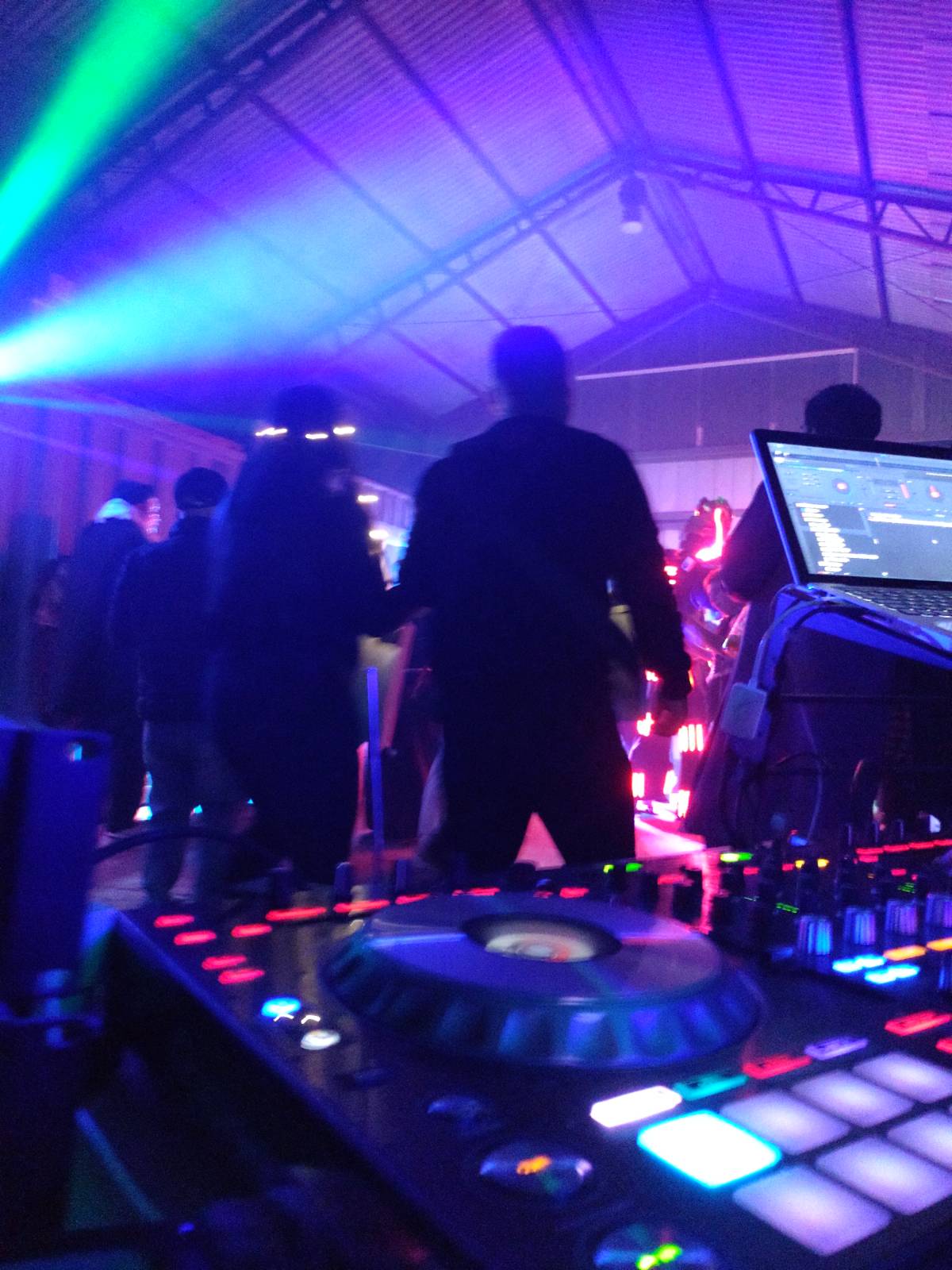 DJ MR PITCH /BRIDMAN PRODUCCIONES - Concepción - DJ para fiesta Quinceañera