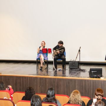 Cony S. / Vocal Coach - Valparaíso - Harmonica Lessons