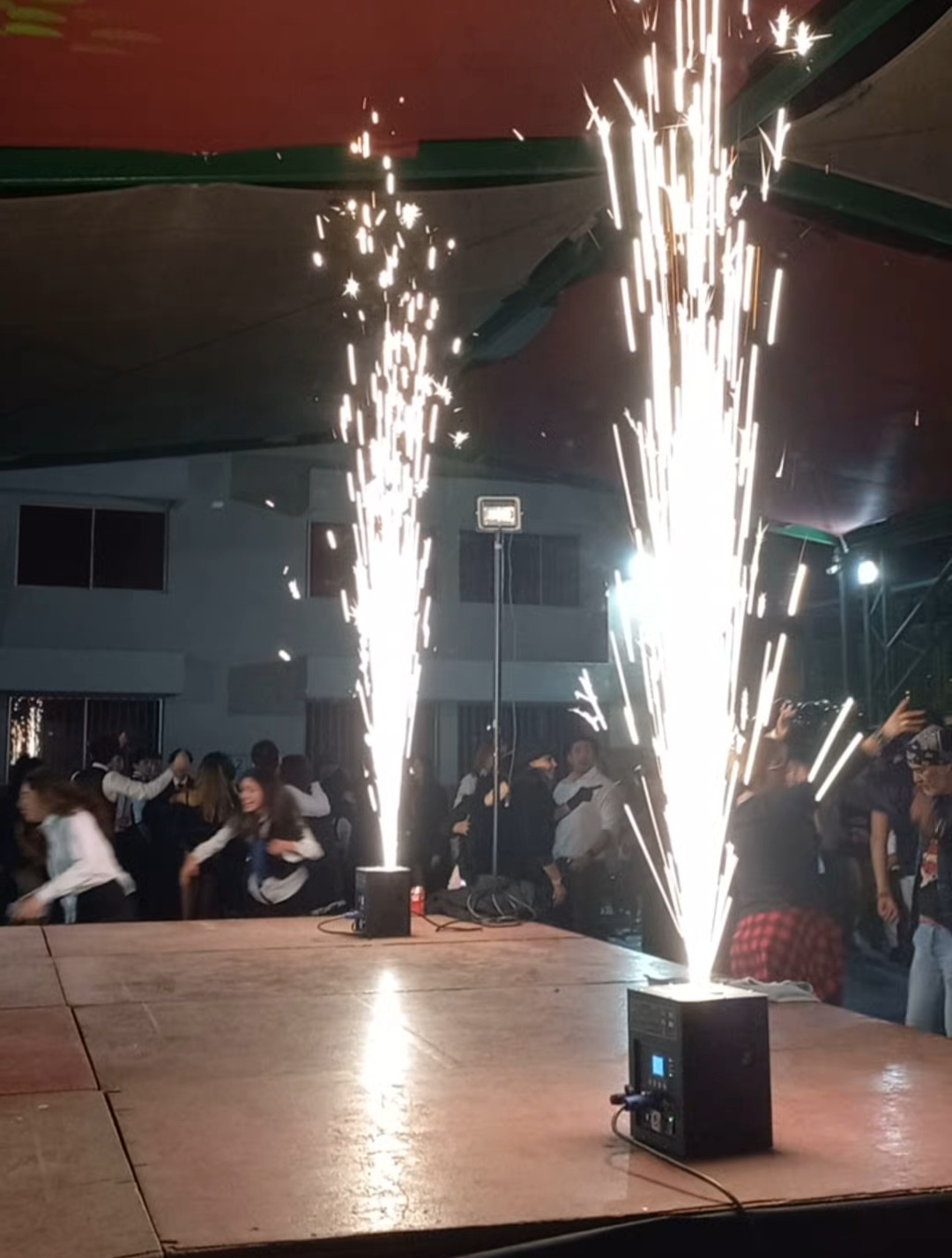 ONIXX PRODUCCIONES EIRL - Antofagasta - Alquiler de Karaokes