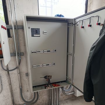MANTENCION INDUSTRIAL LEANDRO DAMIAN ZUÑIGA SANDOVAL EIRL - Valdivia - Problemas Elétricos e de Cabos