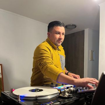Claudio reyes - Santiago - DJ para Casamentos