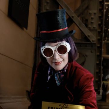 Weird girl producciones - Cordillera - Clown Entertainment