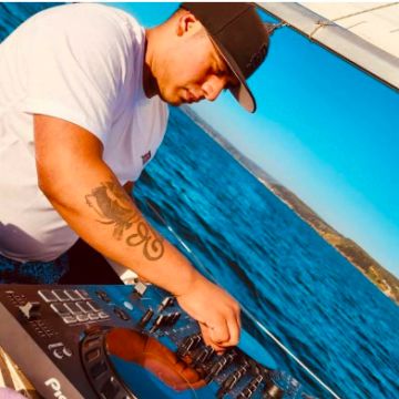 DJ Adrian Andres - Concepción - Wedding DJ