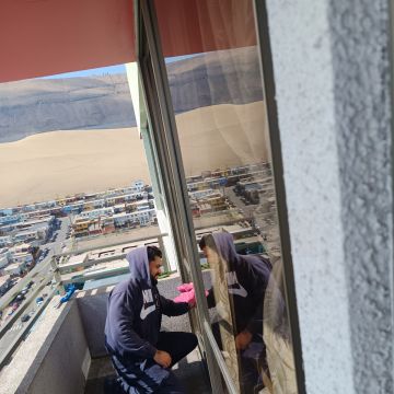 Elimpiq Ltda. - Iquique - Windows Cleaning