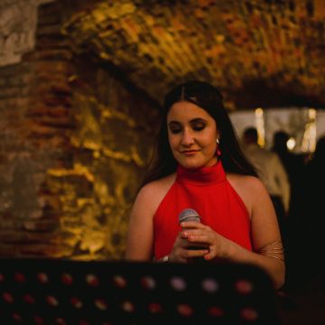 Antonia Quinteros - Santiago - Solista