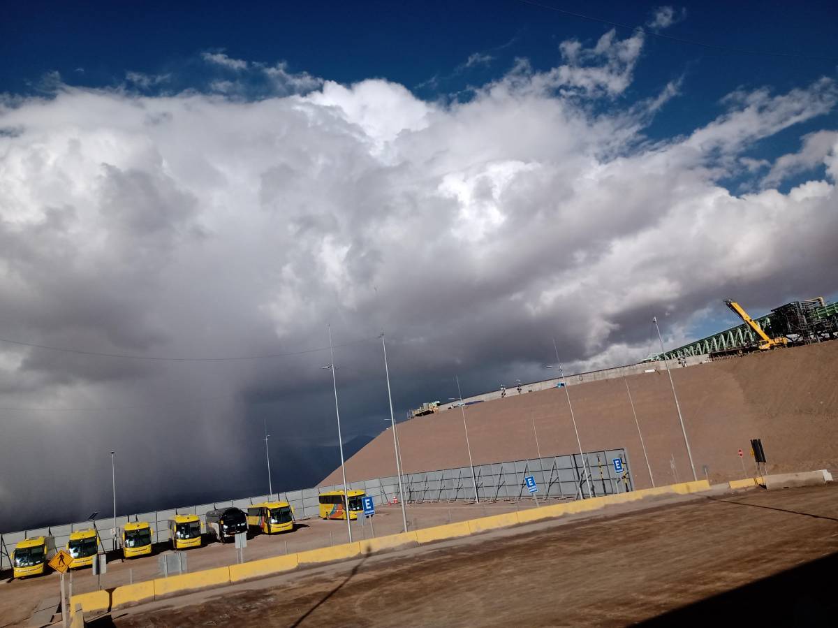 Undurraga & Parra Construcciones - Santiago - Ingeniería Civil