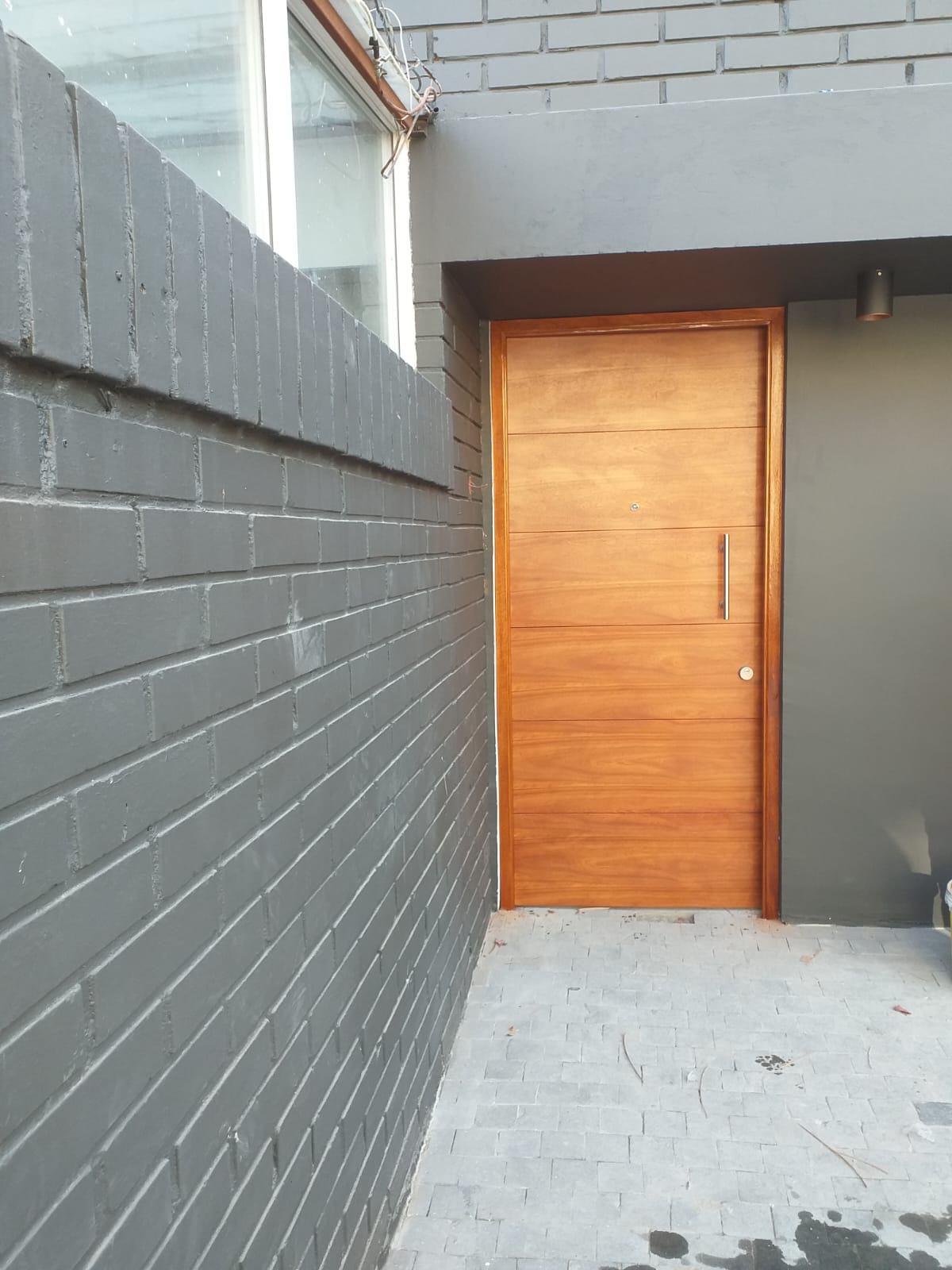 Puertas Valencia - Chacabuco - Serralharia