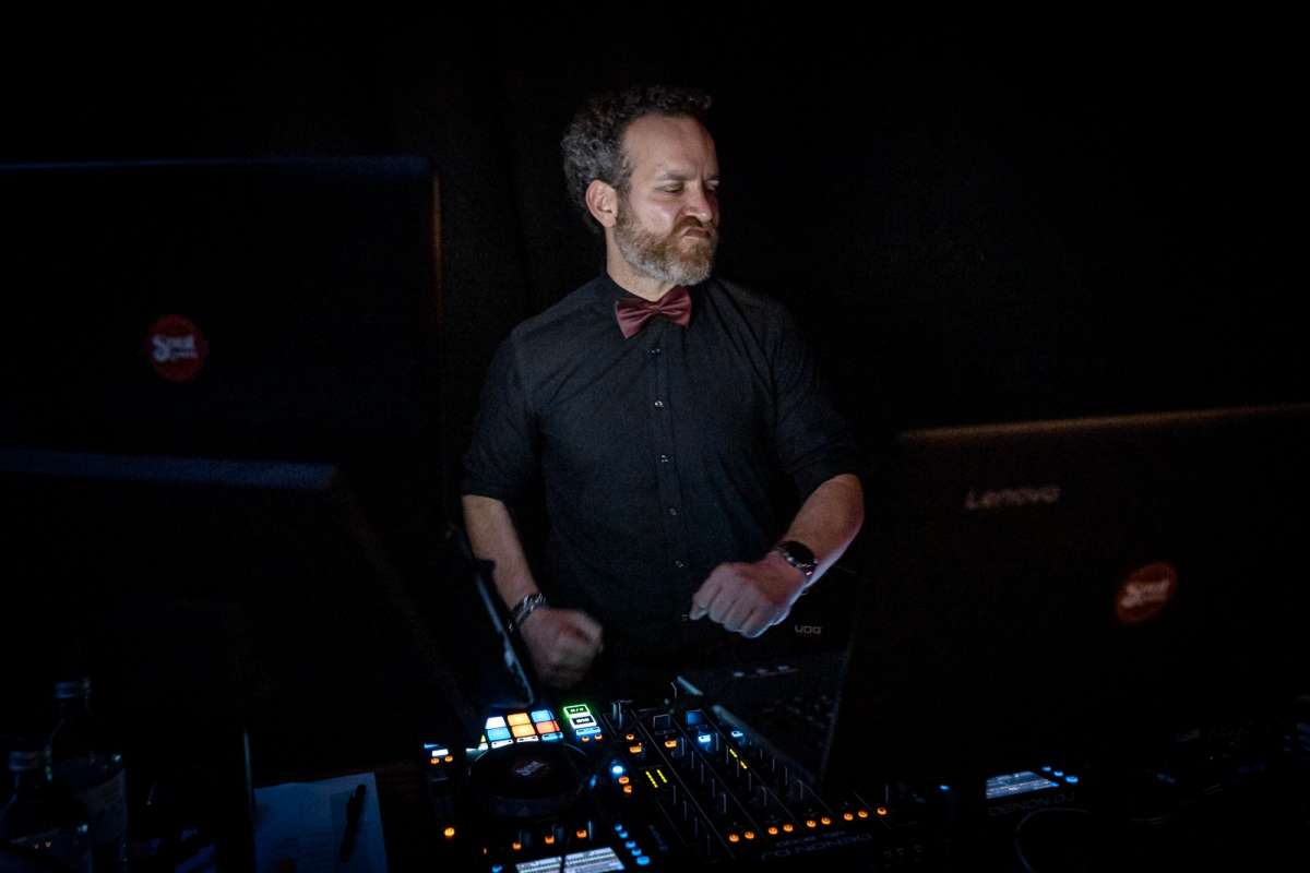 Soulkrates | Lieblings-DJ - Berlin - Wedding DJ