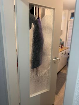 Handwerker für Türreparaturen