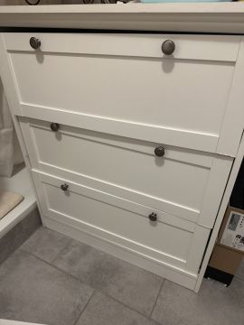 Cabinet Repair - Carpentry and Woodworking