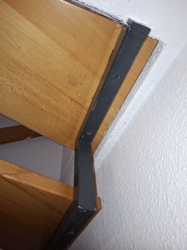 Treppe und Treppenhaus reparieren