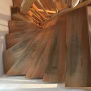 Treppe und Treppenhaus reparieren - Wände, Trockenbau, und Treppen