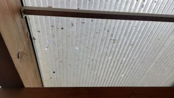 Terrassenüberdachung reparieren oder warten - Außenarbeiten