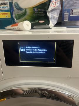 Techniker für Waschmaschinen