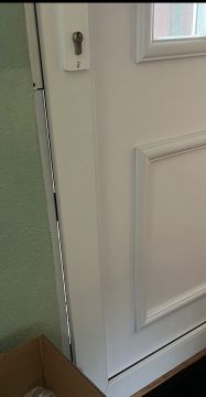Handwerker für Türreparaturen