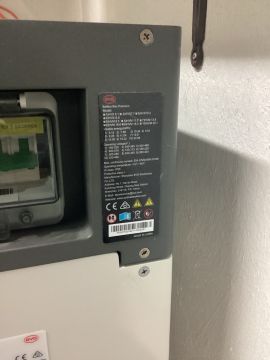 Techniker für Solaranlagen