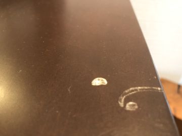 Handwerker für Möbelreparatur