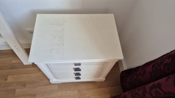 Restaurator für Möbel