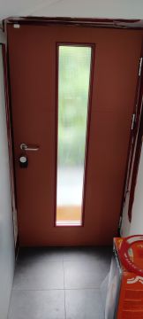 Installateur de chatières et trappes pour animaux de compagnie