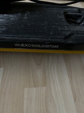 Fahrräder und Scooter