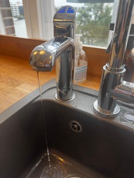 Handwerker für Waschbecken