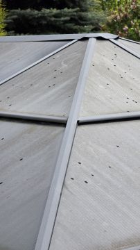 Pavillon reparieren oder pflegen