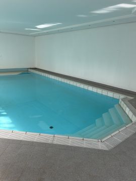 Swimmingpool reparieren
