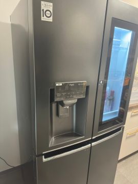 Technicien en réparation de réfrigérateurs