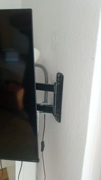 Techniker für Fernseher Wandmontage