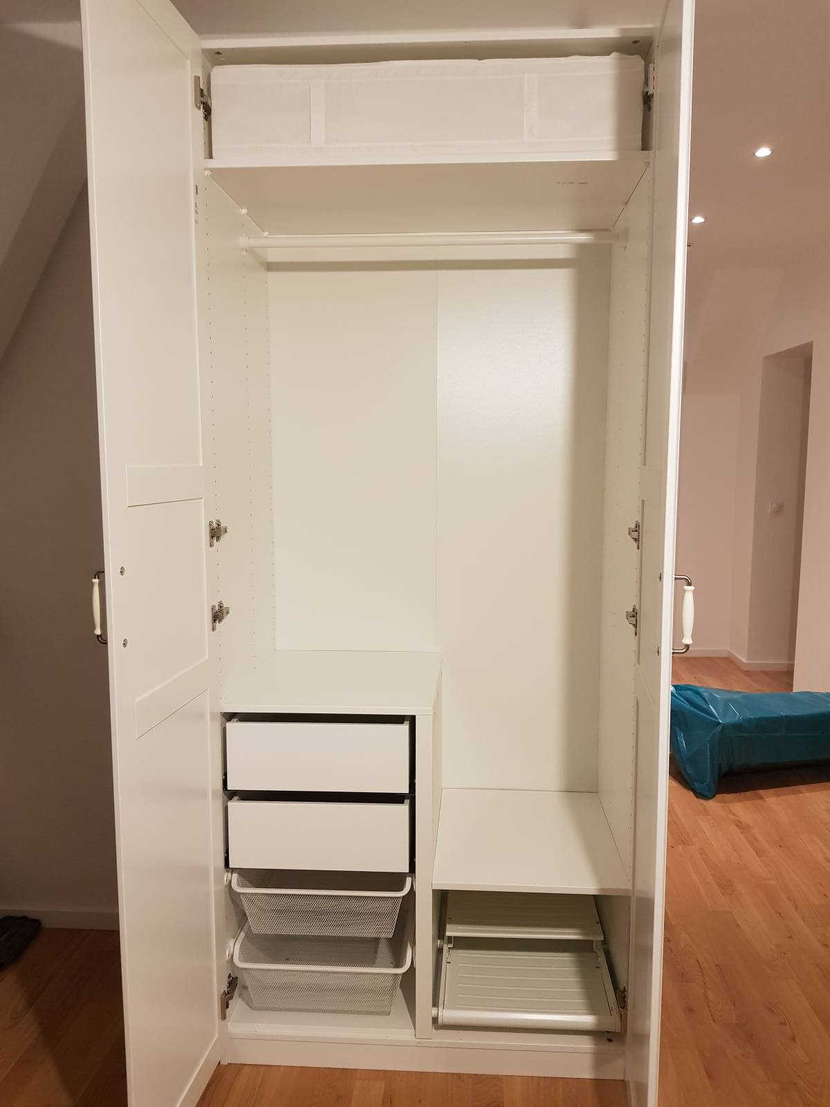 Giorgi Tavartkiladze - Berlin - Furniture