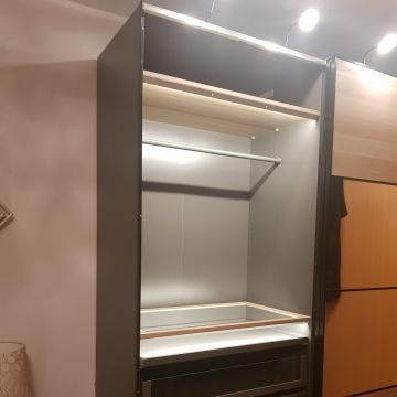 Giorgi Tavartkiladze - Berlin - IKEA Furniture Assembly