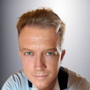 Ivica Grgic - - Billardtisch montieren