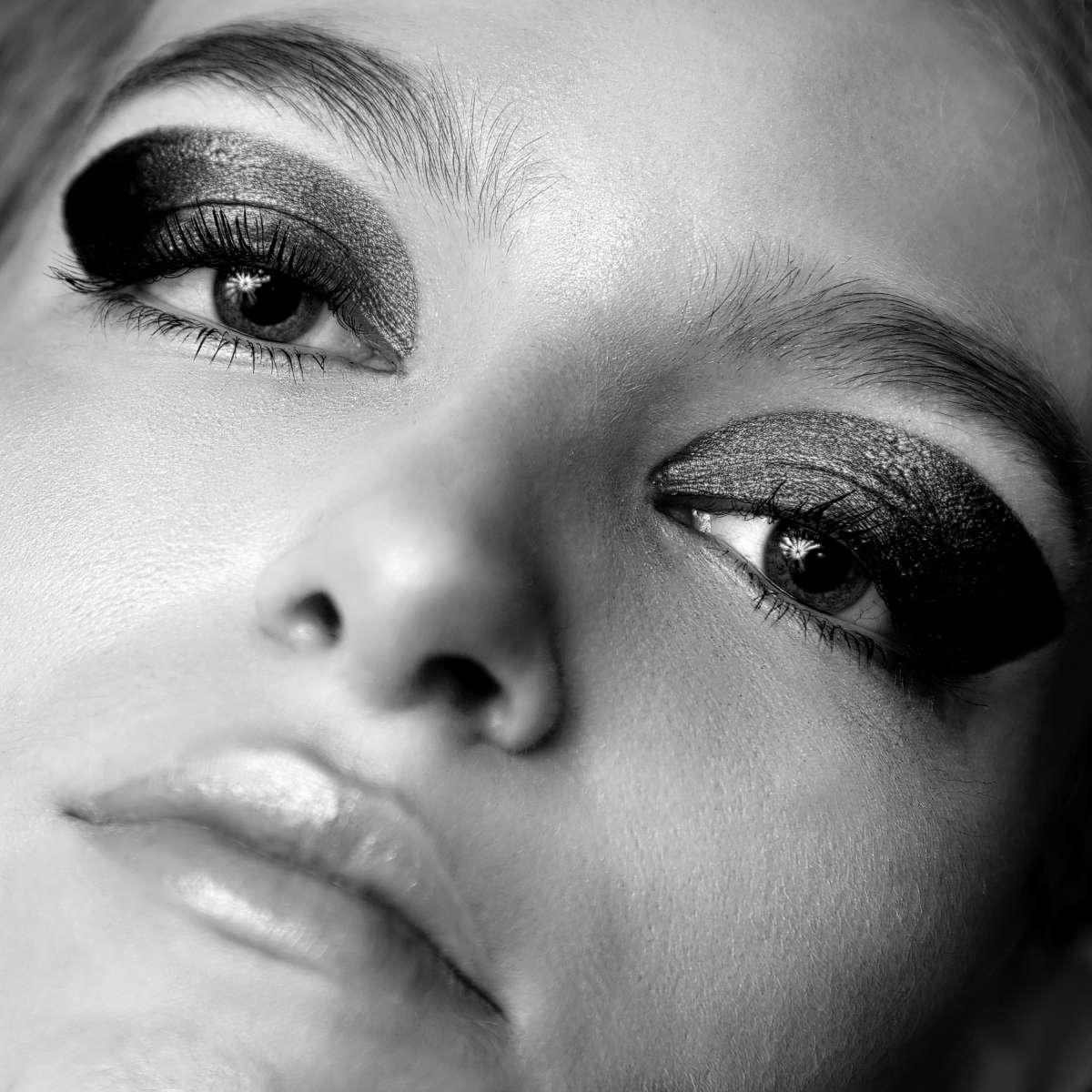 Makeup by Mumtaz - Berlin - Friseure und Make-up Artists