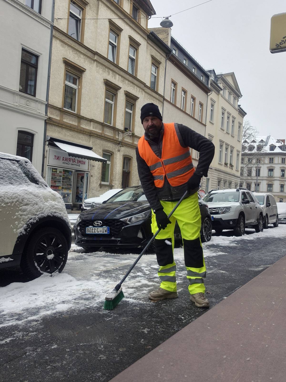 Hara Corneliu - Wiesbaden - Baby Gate Assembly and Installation
