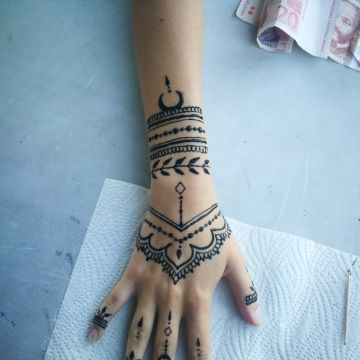 Nikol - Städteregion Aachen - Wedding Henna Tattooing