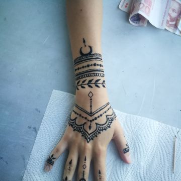 Nikol - Städteregion Aachen - Henna-Tattoos für die Hochzeit