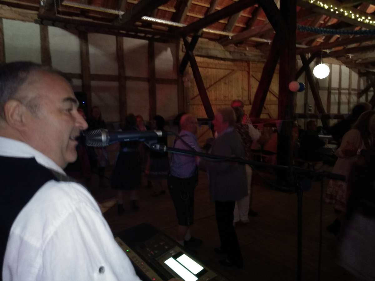 BOEHMISCHE KNOEDEL - Lahn-Dill-Kreis - Singers