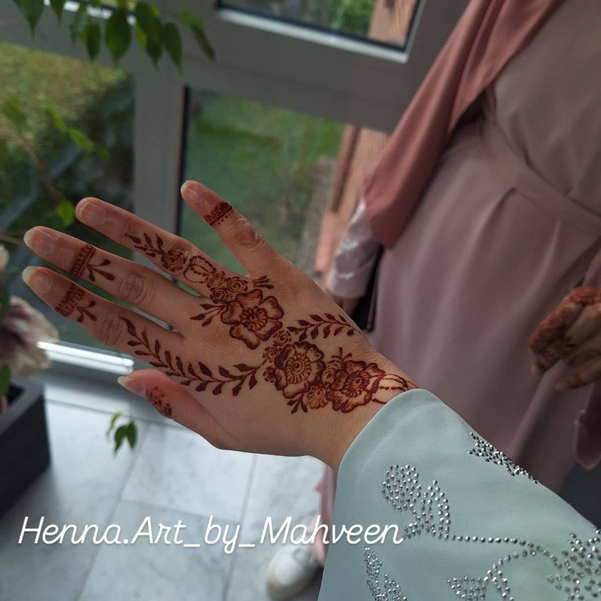 HennArt by Mahveen - Essen - Henna-Tattoos für die Hochzeit